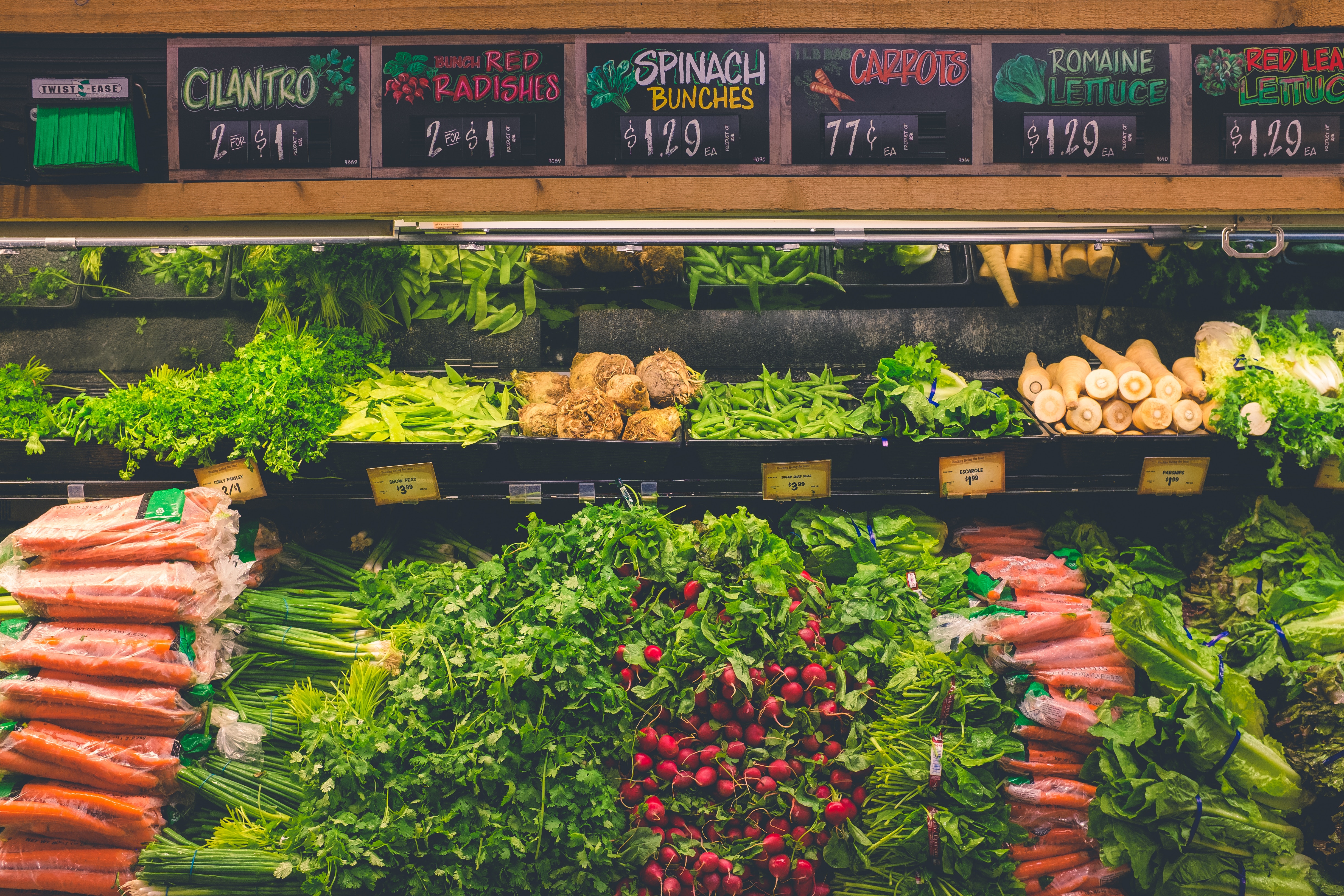 Tips on How to Shop and Eat Healthy on a Budget